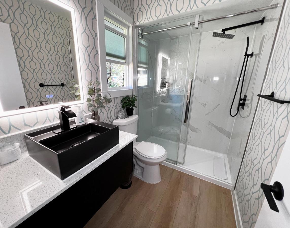 سيتشيلت Oceanside Villas المظهر الخارجي الصورة