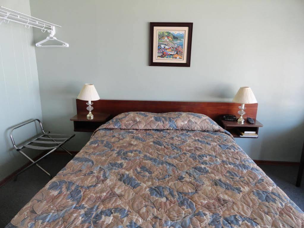 سيتشيلت Oceanside Villas المظهر الخارجي الصورة